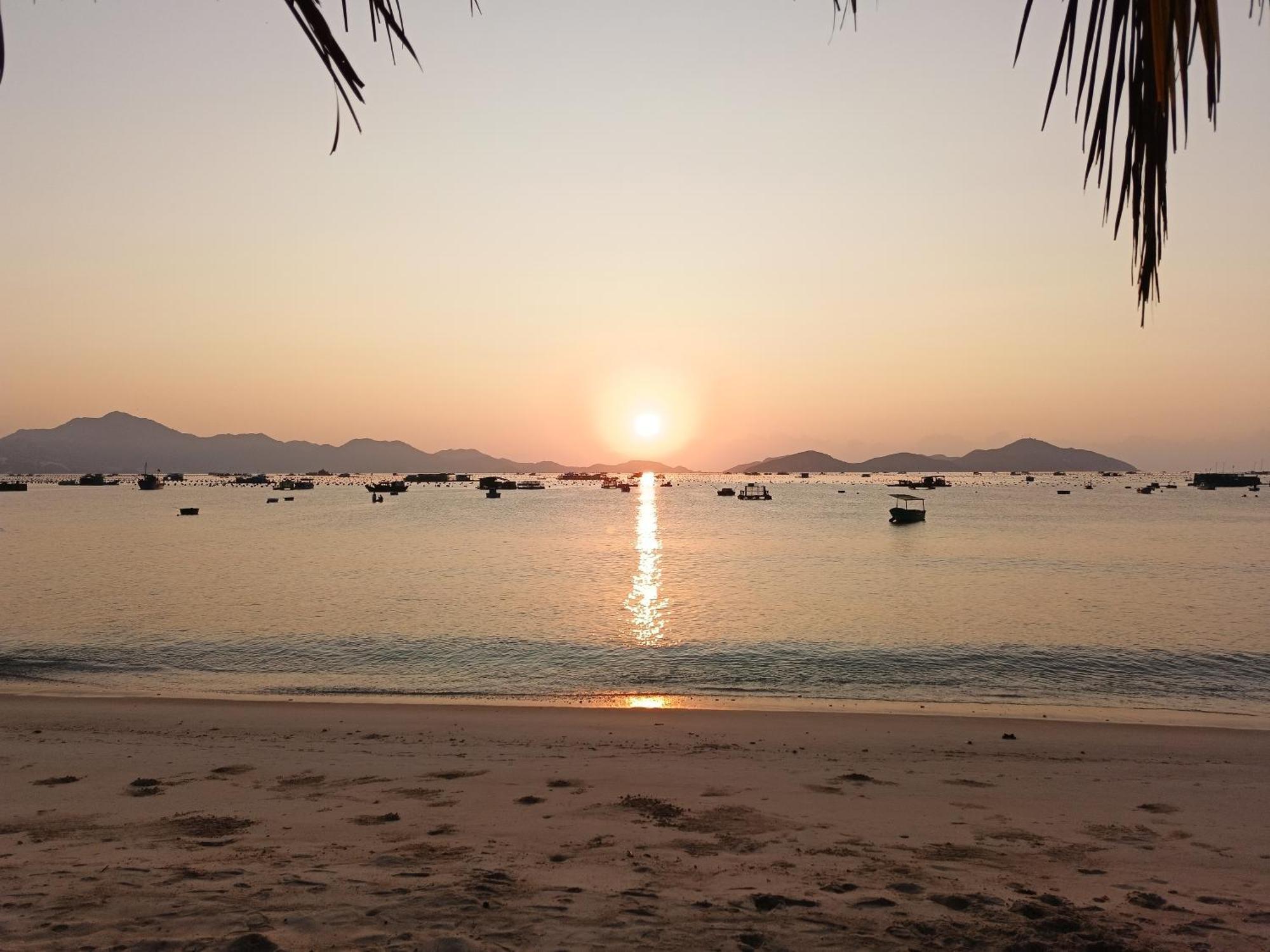 The Sunrise Anh Tu Hotel Cam Ranh Buitenkant foto